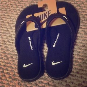 Nike flip flops